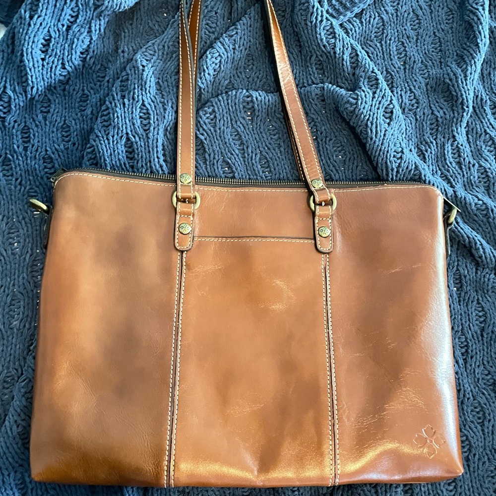 Patricia Nash new, without tags,never used shoulder leather bag.
